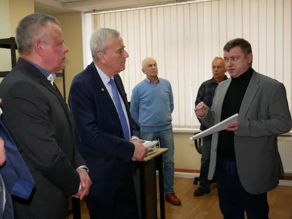 Керівництво Академії відвідало Інститут загальної енергетики НАН України Лабораторія